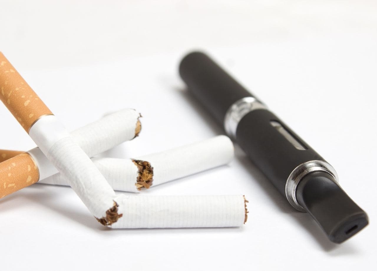 Почему возникает кашель после электронных сигарет | Блог Smoky