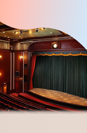 Давай еще раз, с большим чувством: как люди ходят в театр, чтобы бороться с неравенством