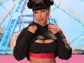 Reebok представил коллекцию одежды в коллаборации с Cardi B