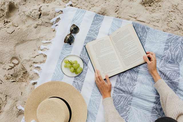 Что почитать в отпуске: лучшие нон-фикшен-книги